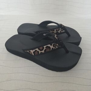 The Healing Sole Womens Flip Flop Sandals Orthopedic Leopard Print Size 9.5